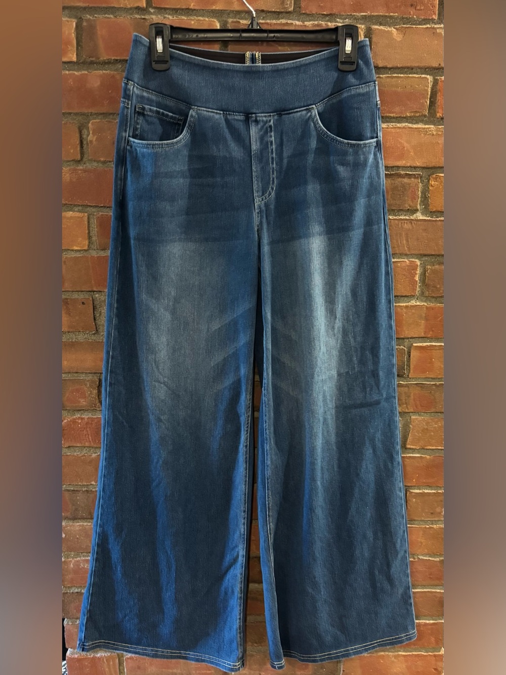 Halara Pull-On Elastic Wide-Leg Jeans